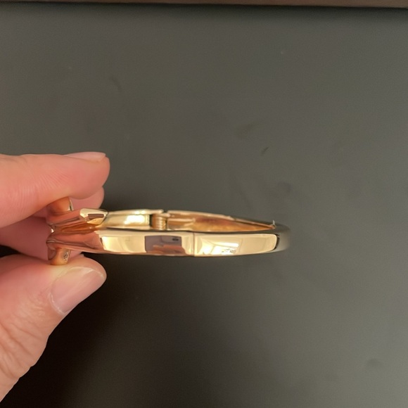 18K Gold Plated Bangle- Women - Picture 2 of 8